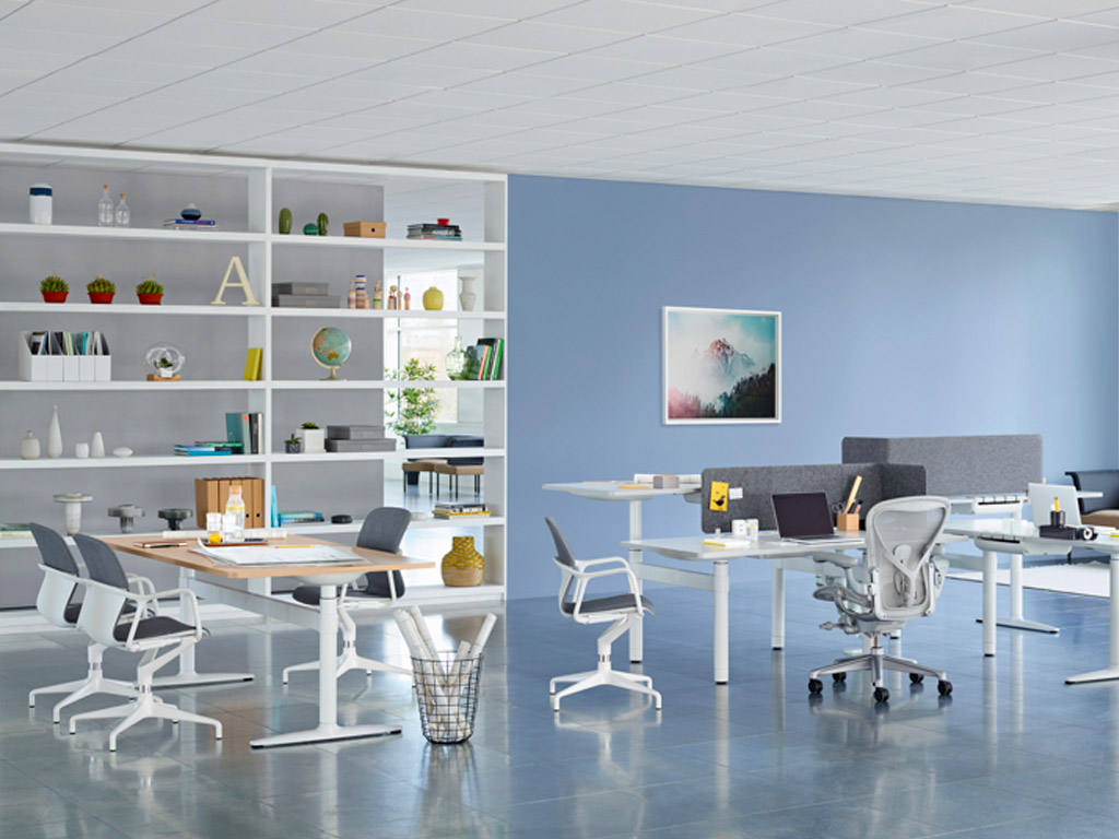 herman miller design ufficio bianco e azzurro 