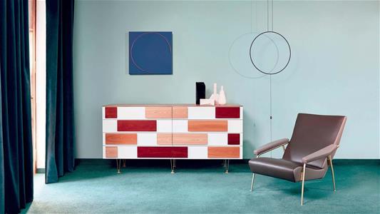 Molteni 655.1 chest of drawers in wood by Gio Ponti inside a modern living room