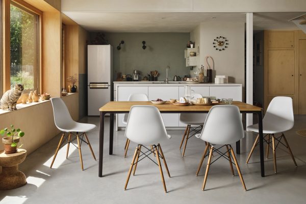 chairs: white, maple base table: natural oak, basic dark